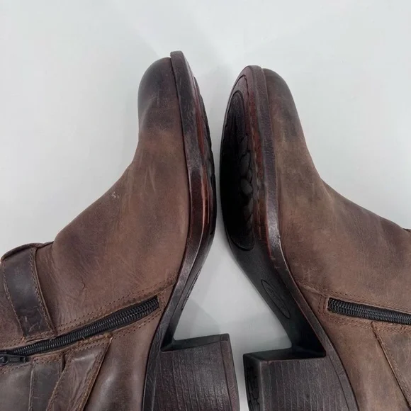 boc Distressed Brown Ankle Booties - Picture 4 of 11